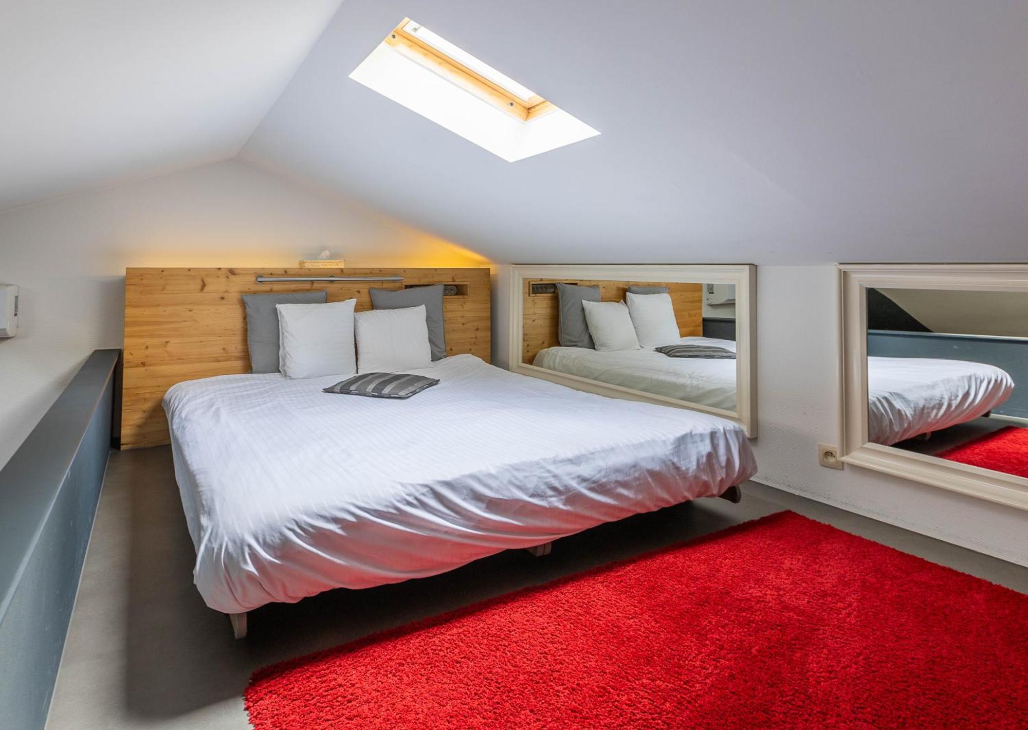 Le Lov'T - Suite Avec Jacuzzi Spontin Esterno foto